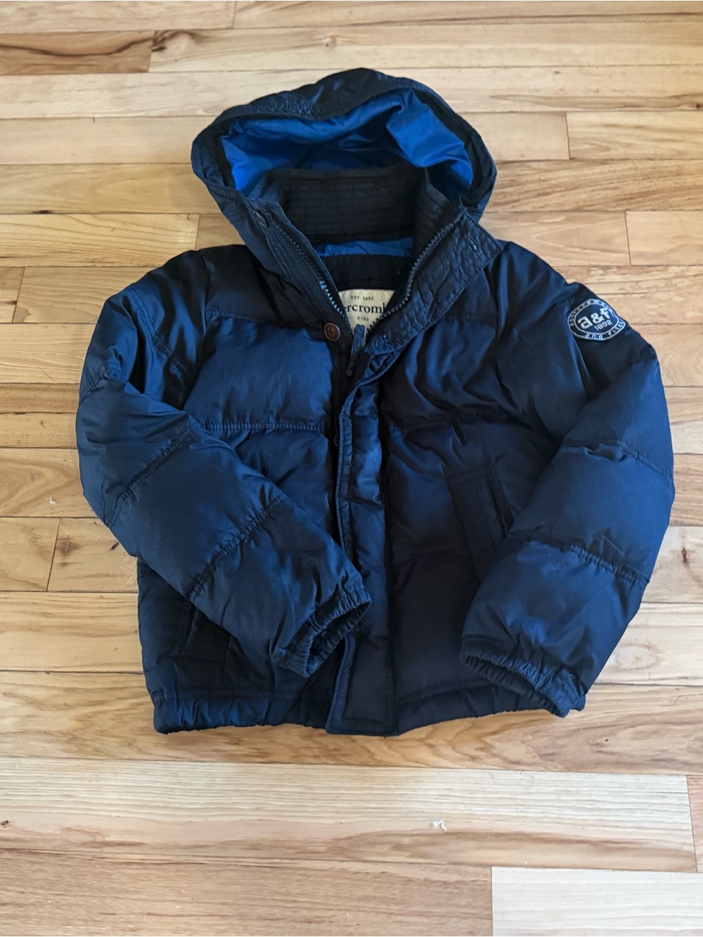 Abercrombie Kids navy blue hooded puffer jacket large down winter coat